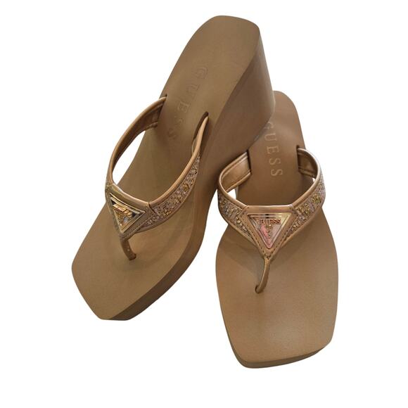 Guess Platform Wedge Sandal Gold Logo Size 9 NWOT Party Chunky Resortwear - Picture 6 of 7